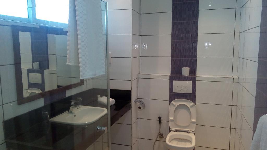 Bamburi Beach Studio Apartment B41 Eksteriør billede